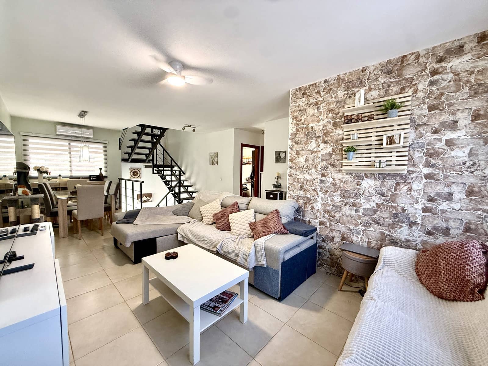 3 soveværelse Lejlighed til salg i Caleta de Fuste med swimmingpool garage - € 310.000 (Ref: 9978046)