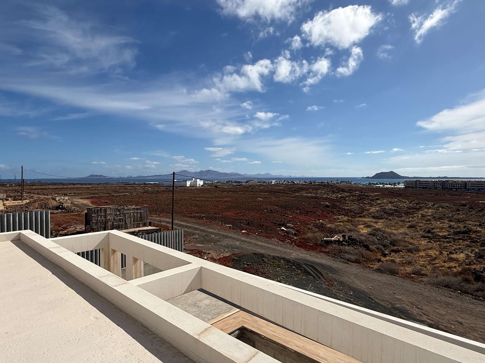 3 Zimmer Villa zu verkaufen in Corralejo mit Pool Garage - 1.200.000 € (Ref: 9991905)