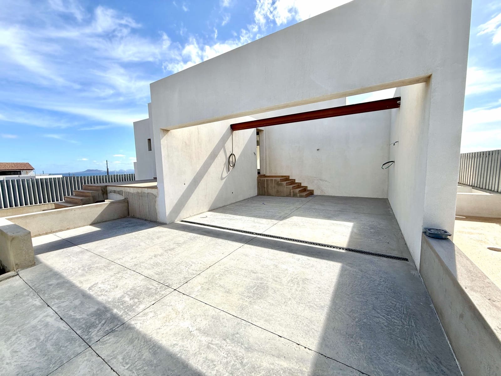 3 Zimmer Villa zu verkaufen in Corralejo mit Pool Garage - 1.200.000 € (Ref: 9991905)