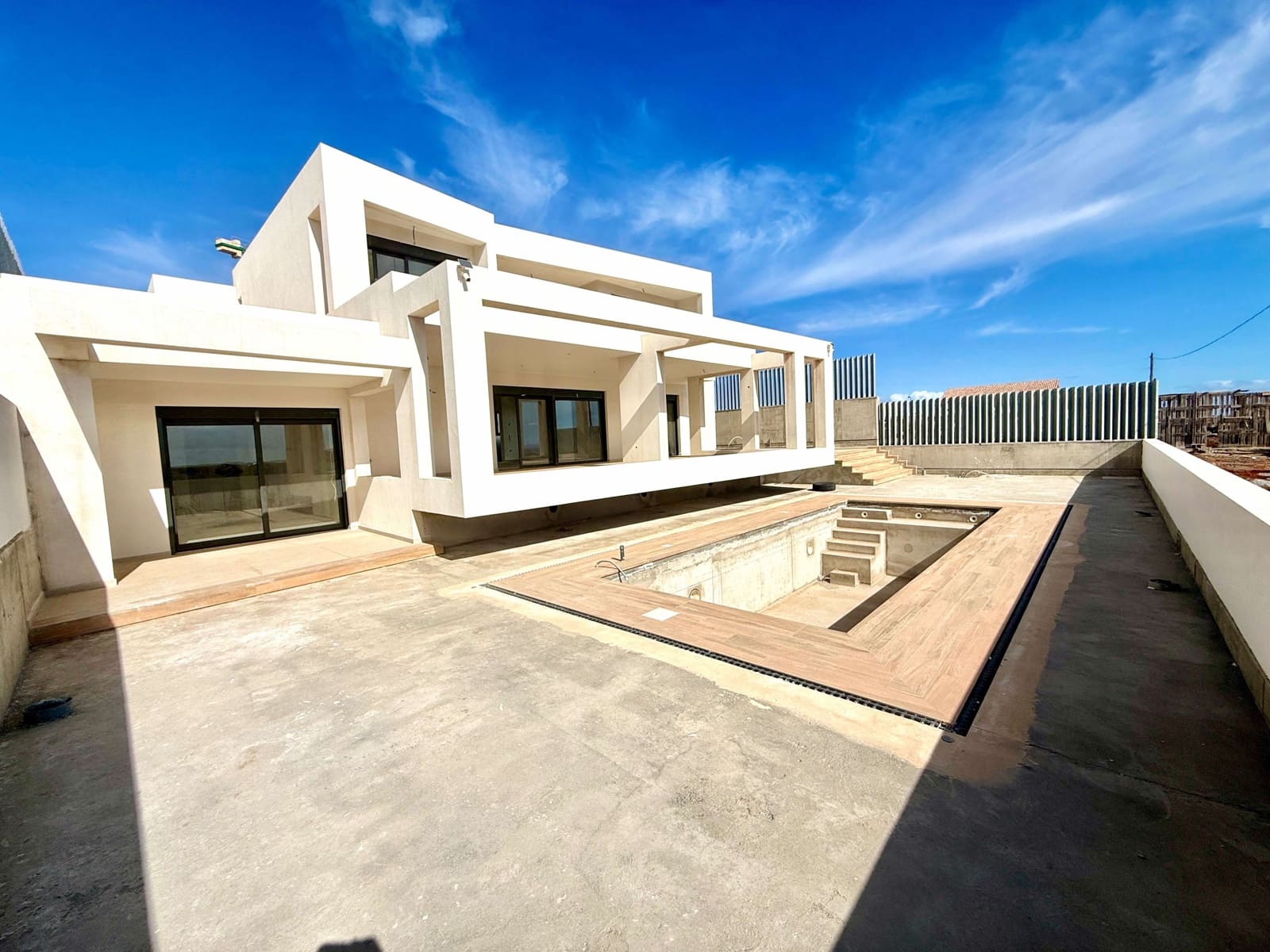 3 Zimmer Villa zu verkaufen in Corralejo mit Pool Garage - 1.200.000 € (Ref: 9991905)