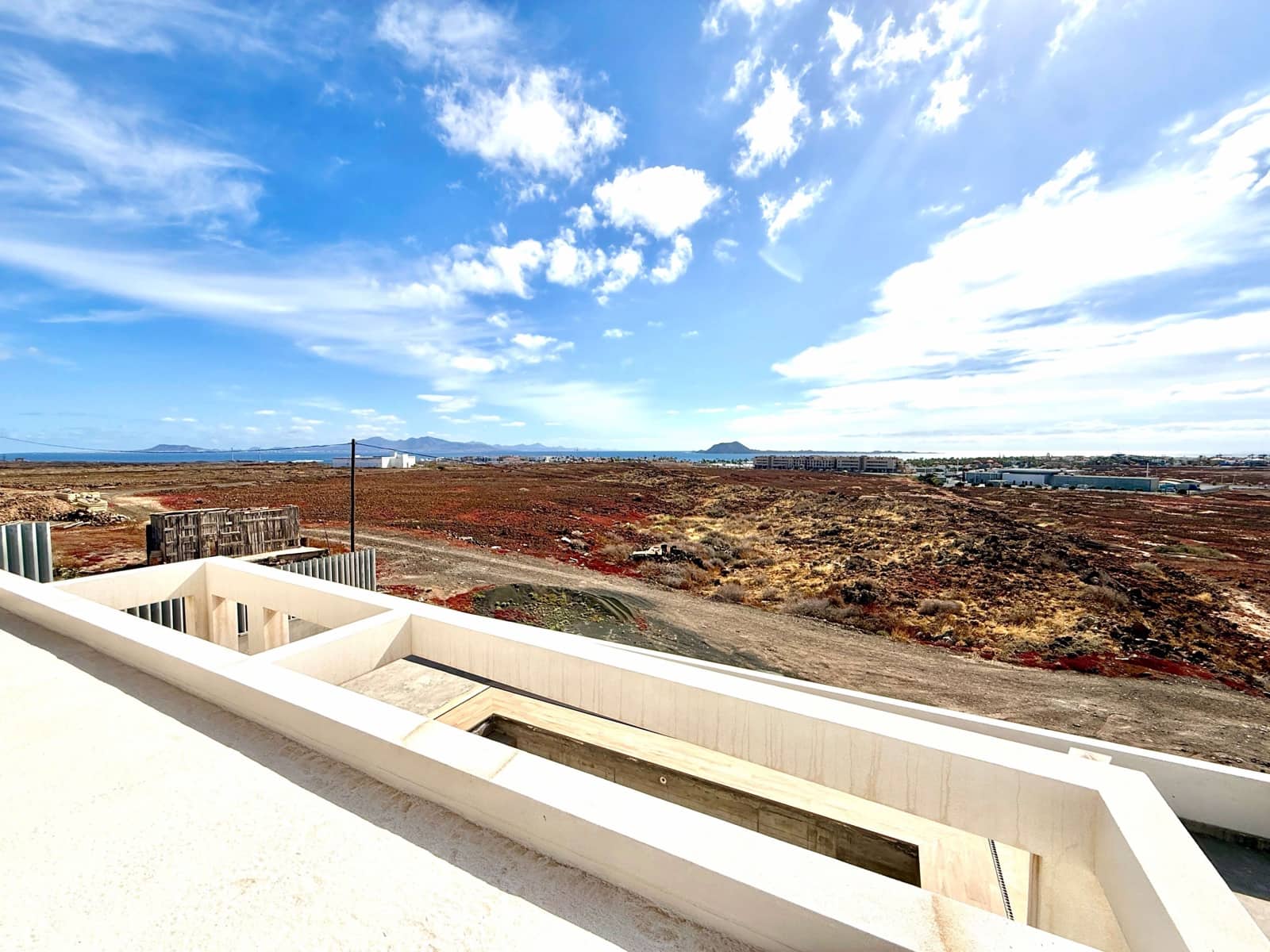 3 Zimmer Villa zu verkaufen in Corralejo mit Pool Garage - 1.200.000 € (Ref: 9991905)