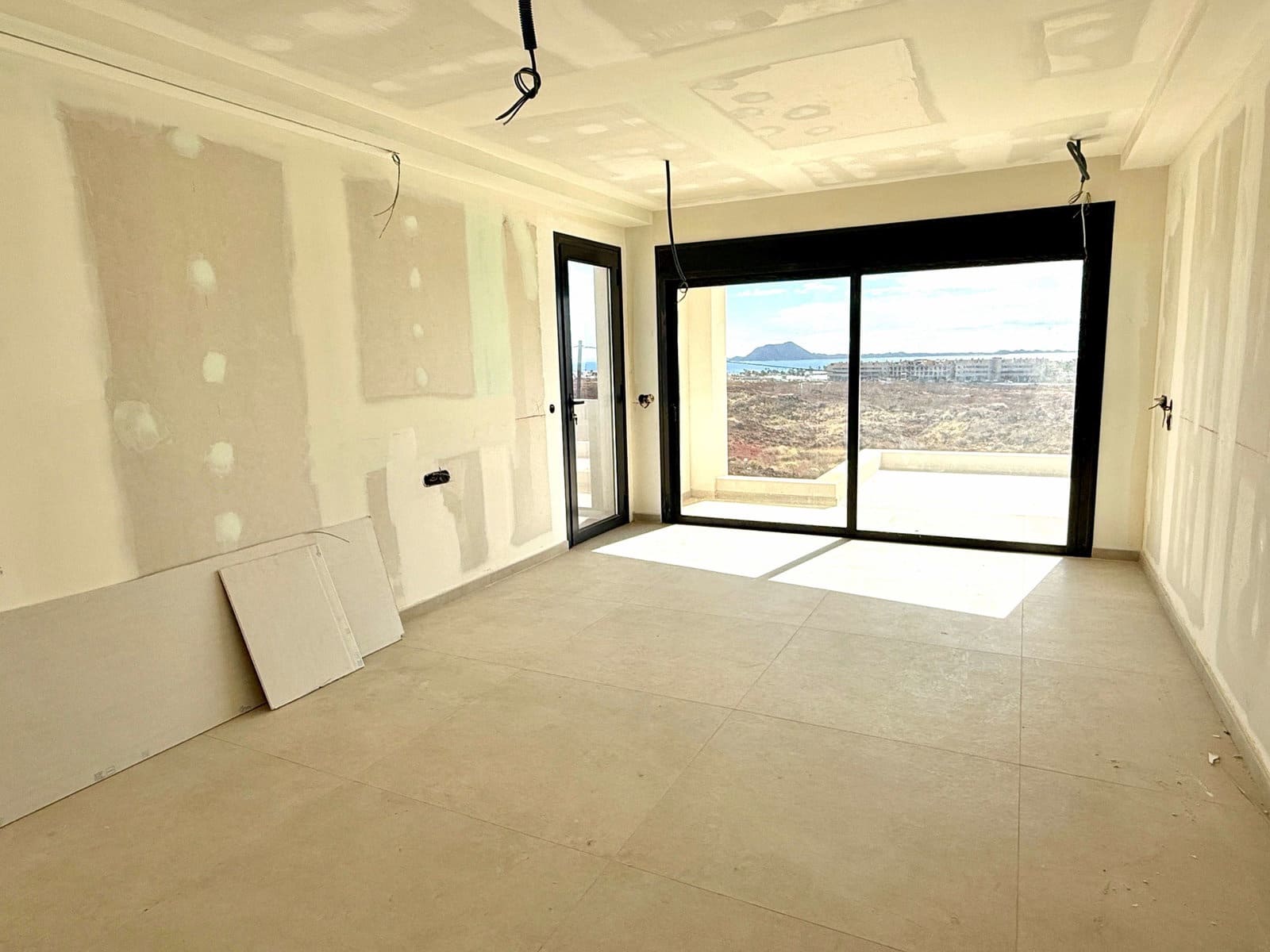3 Zimmer Villa zu verkaufen in Corralejo mit Pool Garage - 1.200.000 € (Ref: 9991905)