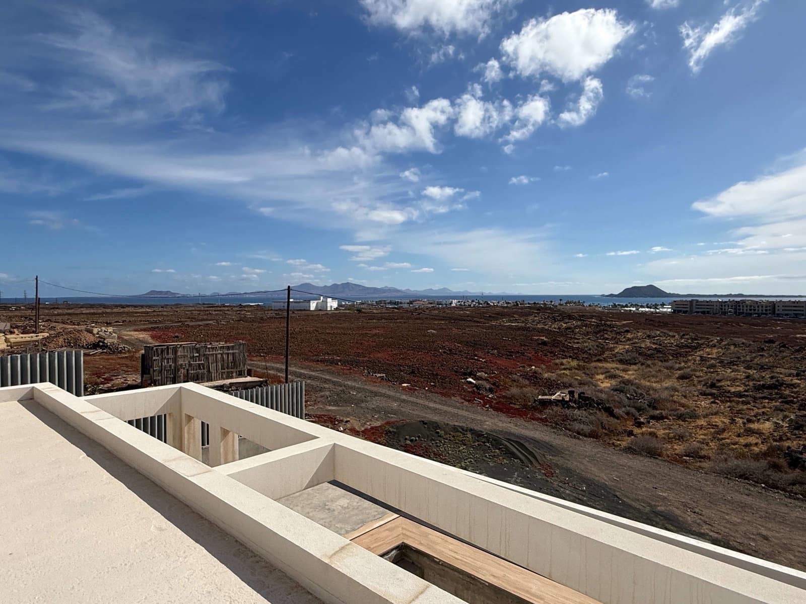 3 Zimmer Villa zu verkaufen in Corralejo mit Pool Garage - 1.200.000 € (Ref: 9991905)