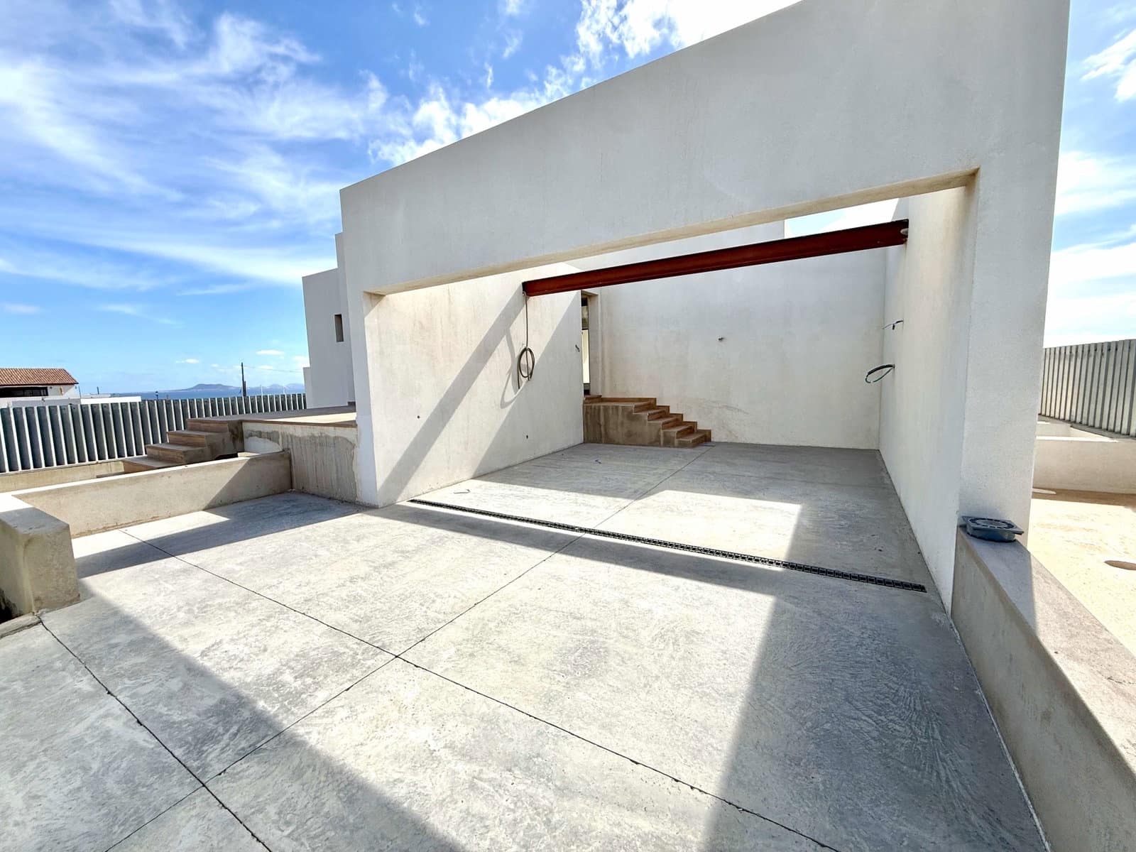 3 Zimmer Villa zu verkaufen in Corralejo mit Pool Garage - 1.200.000 € (Ref: 9991905)