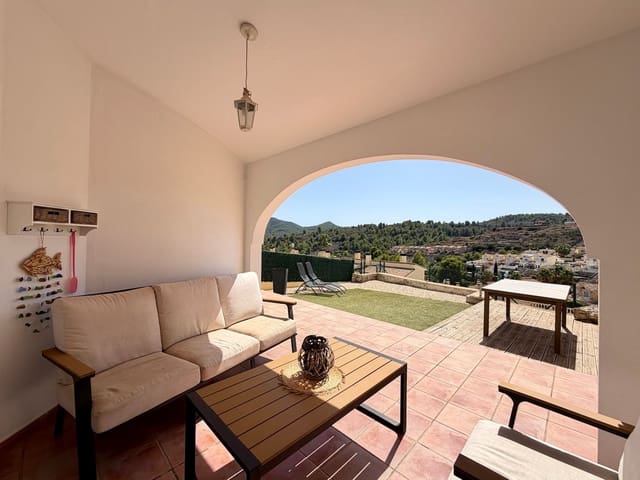 3 quarto Moradia para venda em Gata de Gorgos com piscina garagem - 245 000 € (Ref: 10091017)
