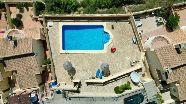 3 quarto Moradia para venda em Gata de Gorgos com piscina garagem - 245 000 € (Ref: 10091017)