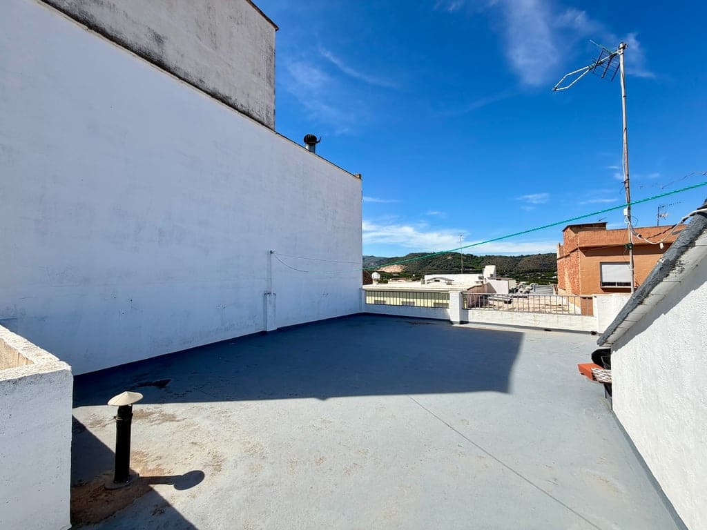 5 quarto Casa em Banda para venda em Pego com garagem - 349 000 € (Ref: 10134895)