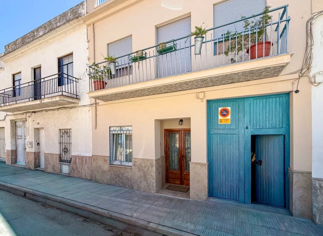 5 quarto Casa em Banda para venda em Pego com garagem - 349 000 € (Ref: 10134895)