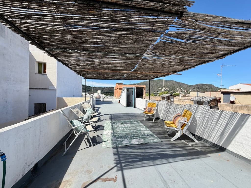 5 quarto Casa em Banda para venda em Pego com garagem - 349 000 € (Ref: 10134895)