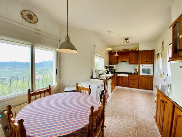 4 bedroom Villa for sale in Ador with pool garage - € 535,000 (Ref: 7122381)