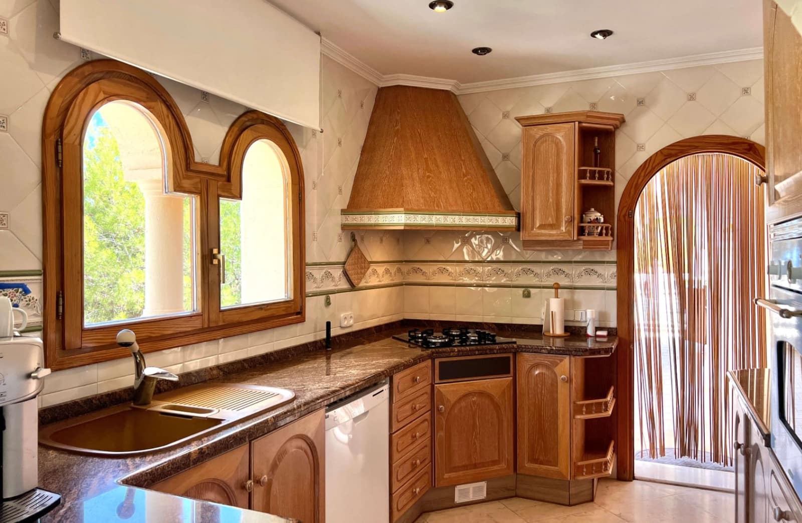 2 soveværelse Villa til salg i Calpe / Calp med swimmingpool garage - € 849.000 (Ref: 8418595)