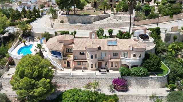 2 slaapkamer Villa te koop in Calpe / Calp met zwembad garage - € 849.000 (Ref: 8418595)