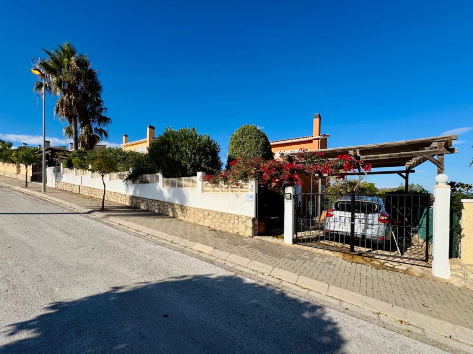 3 Zimmer Villa zu verkaufen in Gata de Gorgos mit Pool Garage - 420.000 € (Ref: 9432295)