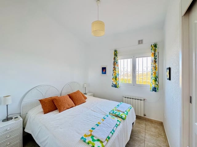 3 slaapkamer Villa te koop in Gata de Gorgos met zwembad garage - € 420.000 (Ref: 9432295)