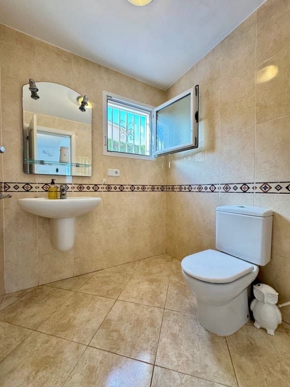 3 soverom Villa til salgs i Gata de Gorgos med svømmebasseng garasje - € 420 000 (Ref: 9511190)