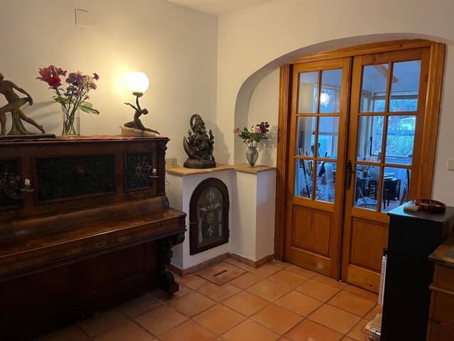 4 quarto Quinta/Casa Rural para venda em Javea / Xàbia com piscina garagem - 635 000 € (Ref: 9532318)