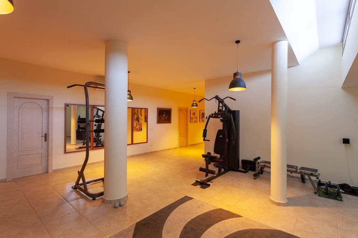 5 soveværelse Villa til salg i Benissa med swimmingpool garage - € 3.130.000 (Ref: 9533375)