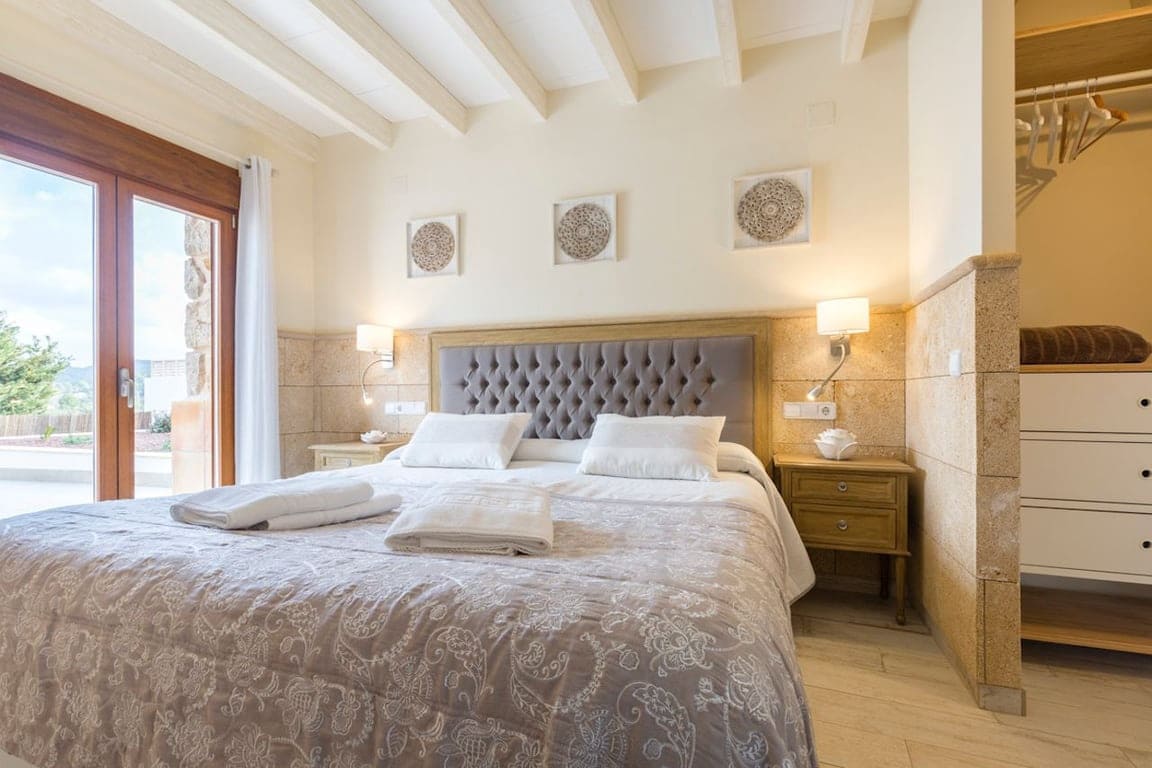 12 bedroom Finca/Country House for sale in Lliber with pool garage - € 1,550,000 (Ref: 9533381)