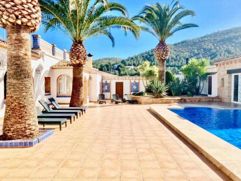 12 bedroom Finca/Country House for sale in Lliber with pool garage - € 1,550,000 (Ref: 9533381)