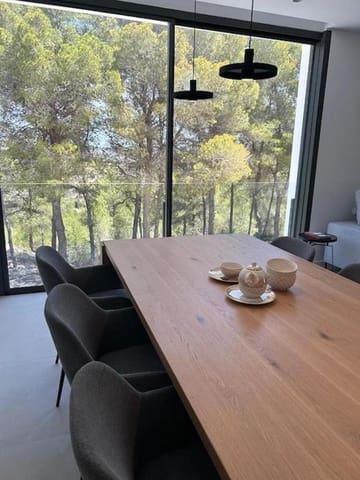 4 slaapkamer Villa te koop in Teulada Pueblo, Teulada-Moraira met zwembad garage - € 1.585.000 (Ref: 9533382)