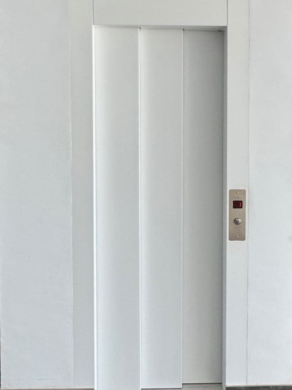 3 soveværelse Villa til salg i Benissa med swimmingpool garage - € 2.600.000 (Ref: 9533385)