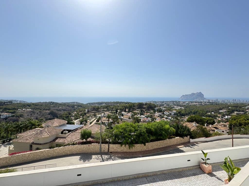 3 soveværelse Villa til salg i Benissa med swimmingpool garage - € 2.600.000 (Ref: 9533385)