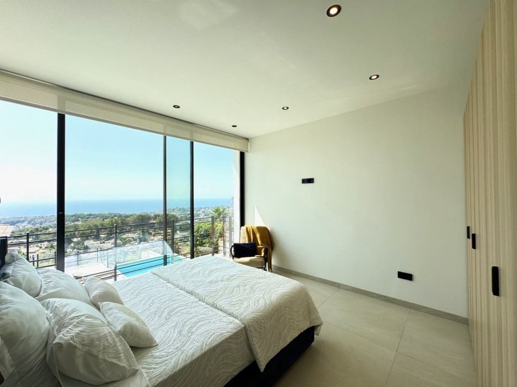 3 soveværelse Villa til salg i Benissa med swimmingpool garage - € 2.600.000 (Ref: 9533385)