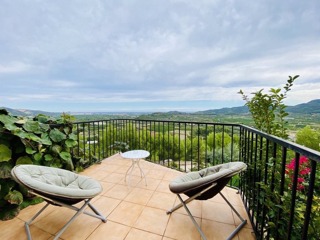 5 bedroom Villa for sale in Villalonga with pool garage - € 535,000 (Ref: 9533388)