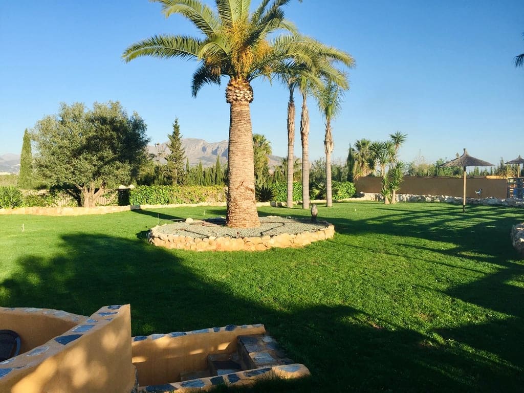 Chalet de 5 habitaciones en Pedreguer en venta con piscina garaje - 1.495.000 € (Ref: 9533392)