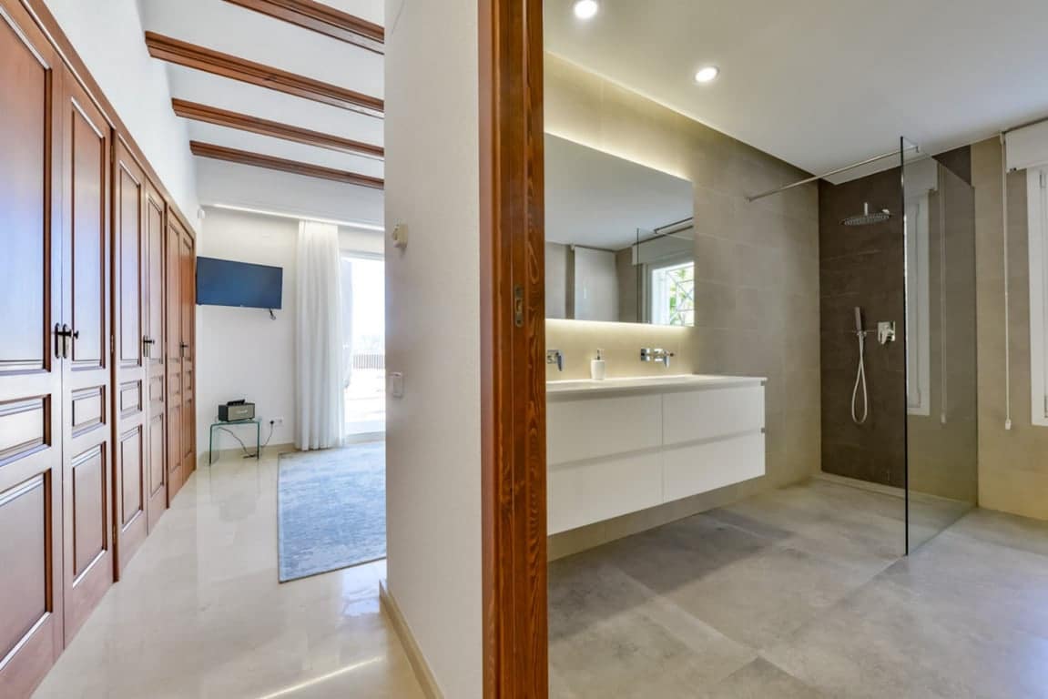 8 quarto Moradia para venda em Altea com piscina garagem - 2 650 000 € (Ref: 9533410)