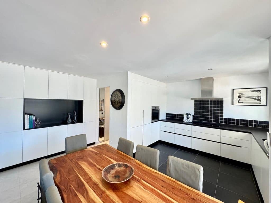 5 bedroom Villa for sale in Murla with pool garage - € 545,000 (Ref: 9533411)