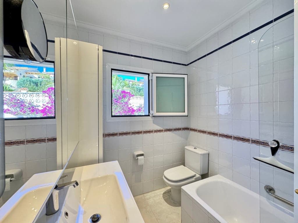 5 bedroom Villa for sale in Murla with pool garage - € 545,000 (Ref: 9533411)