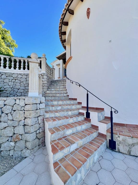 5 bedroom Villa for sale in Murla with pool garage - € 545,000 (Ref: 9533411)