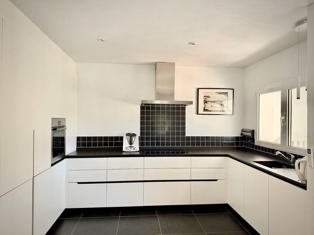 5 bedroom Villa for sale in Murla with pool garage - € 545,000 (Ref: 9533411)