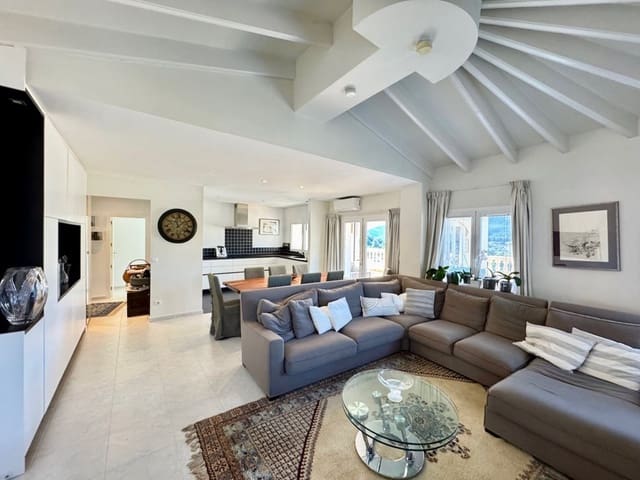 Chalet de 5 habitaciones en Murla en venta con piscina garaje - 545.000 € (Ref: 9533411)