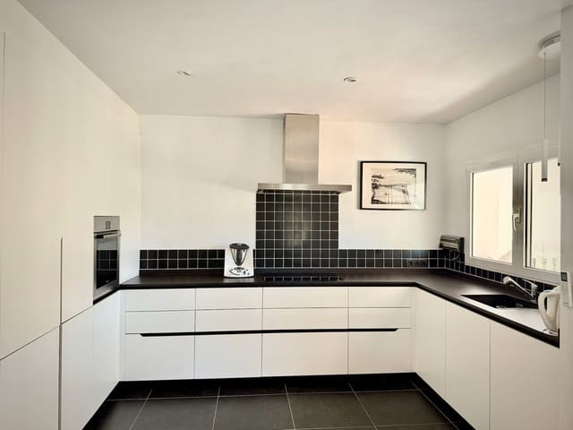 Chalet de 5 habitaciones en Murla en venta con piscina garaje - 545.000 € (Ref: 9533411)