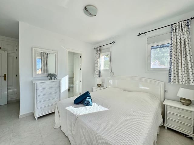 Chalet de 5 habitaciones en Murla en venta con piscina garaje - 545.000 € (Ref: 9533411)