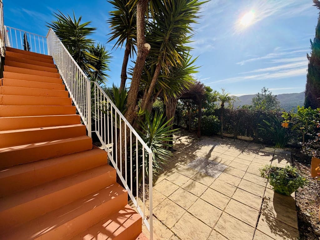 3 soverom Villa til salgs i Gata de Gorgos med svømmebasseng garasje - € 249 000 (Ref: 9557429)