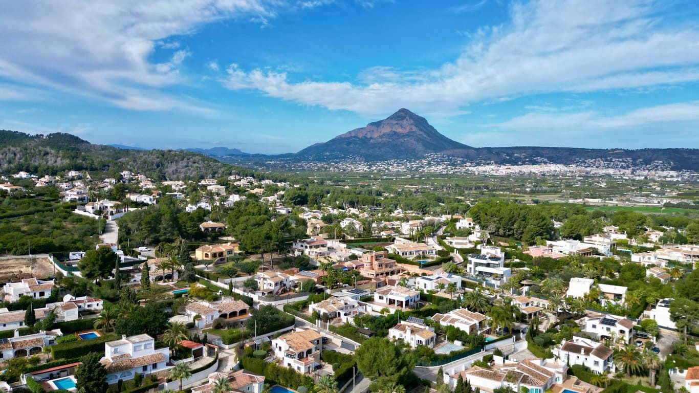 Chalet de 4 habitaciones en Javea / Xàbia en venta con piscina garaje - 1.490.000 € (Ref: 9559863)