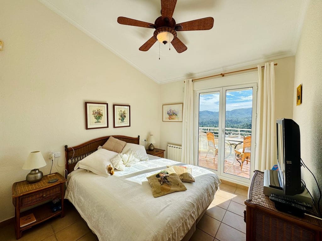 3 soverom Villa til salgs i Gata de Gorgos med svømmebasseng garasje - € 240 000 (Ref: 9559865)