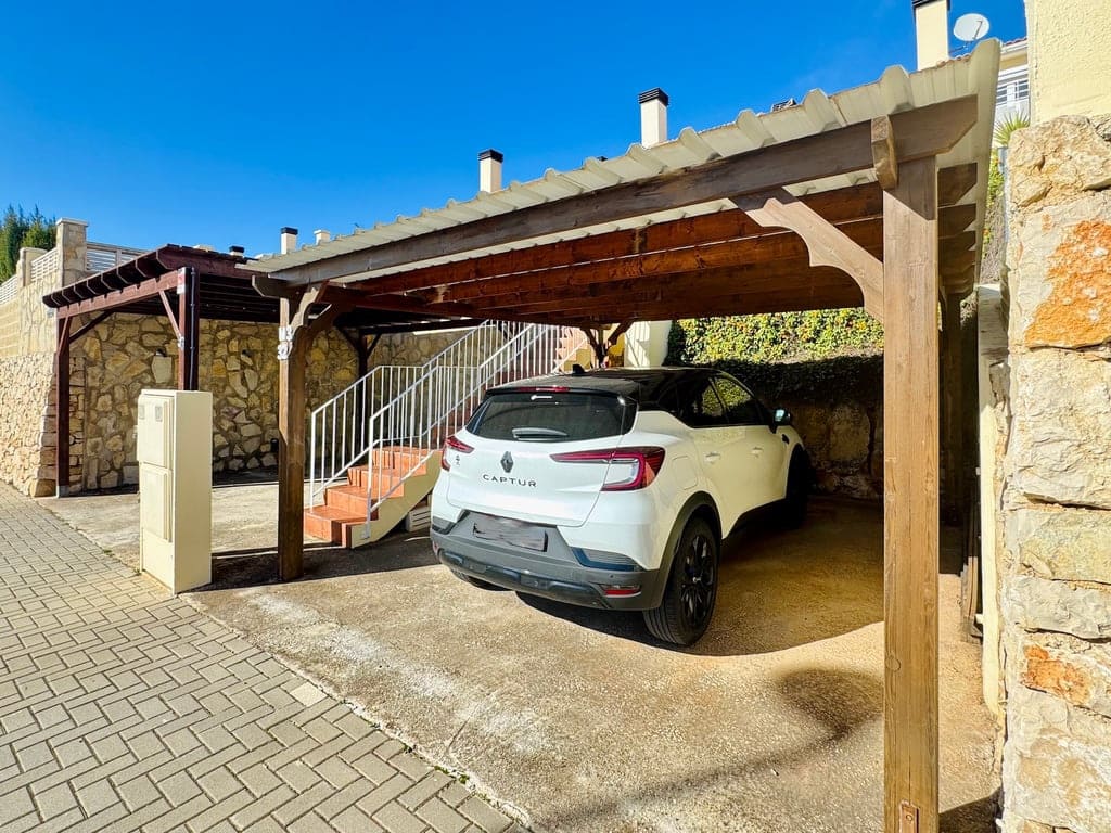 3 soverom Villa til salgs i Gata de Gorgos med svømmebasseng garasje - € 240 000 (Ref: 9559865)