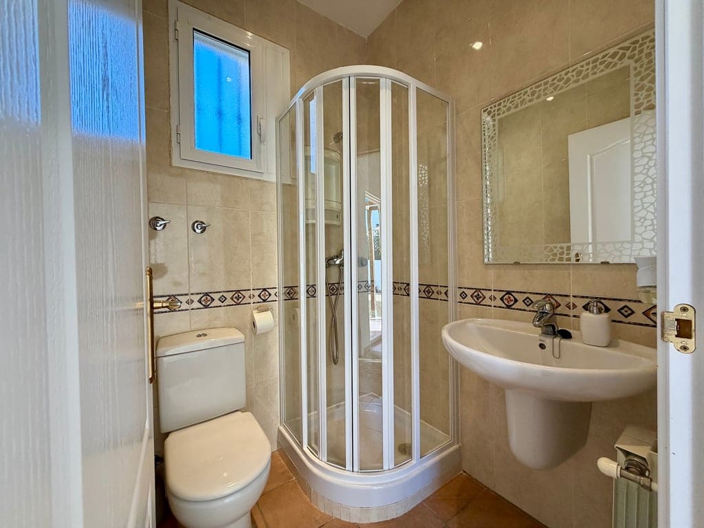 3 slaapkamer Villa te koop in Gata de Gorgos met zwembad garage - € 239.500 (Ref: 9622221)