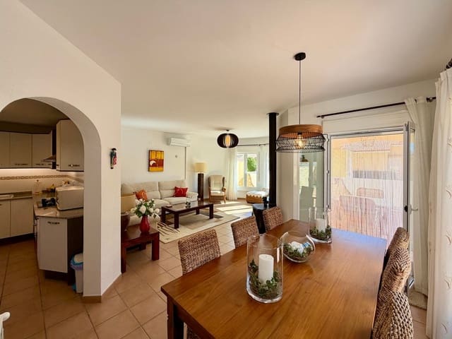 3 soverom Villa til salgs i Gata de Gorgos med svømmebasseng garasje - € 239 500 (Ref: 9622221)