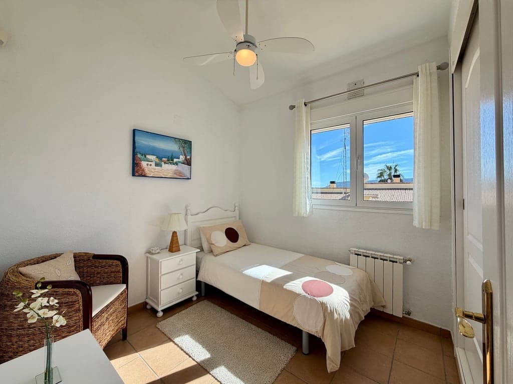 3 slaapkamer Villa te koop in Gata de Gorgos met zwembad garage - € 239.500 (Ref: 9622221)