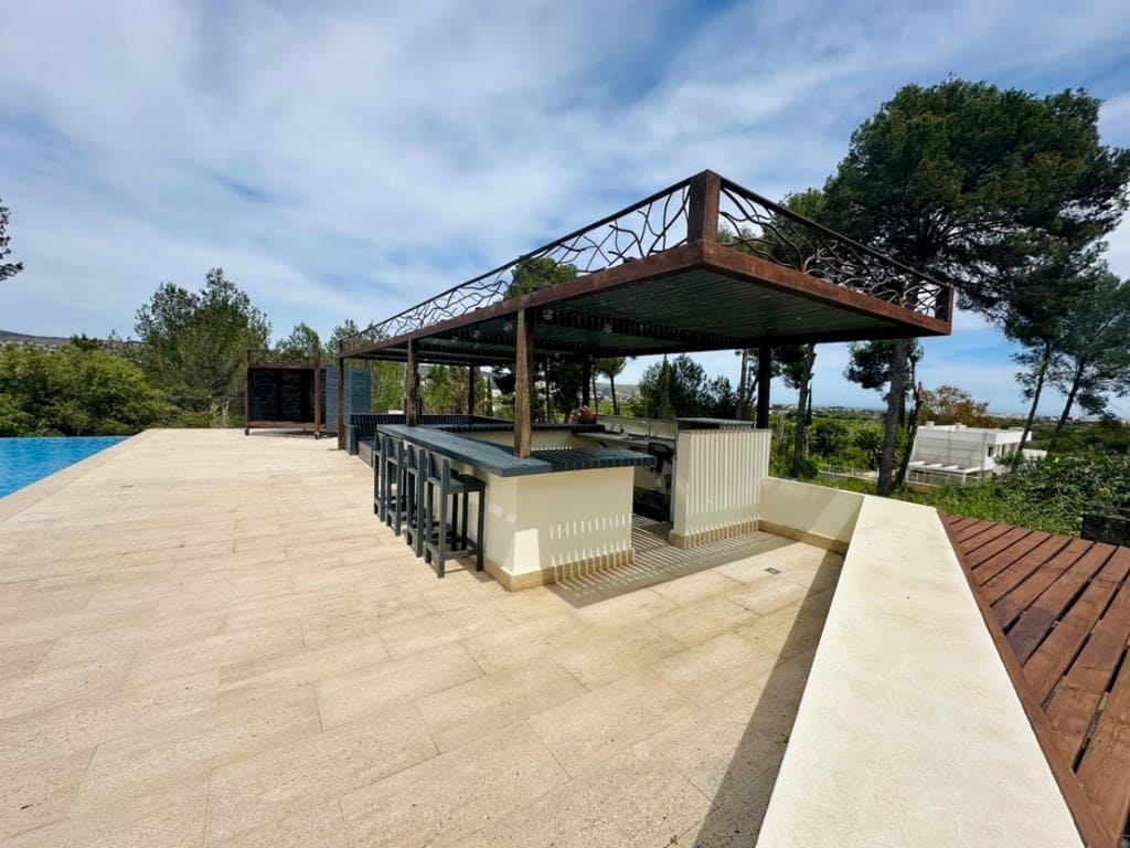 4 bedroom Villa for sale in Javea / Xabia with pool garage - € 1,675,000 (Ref: 9685248)