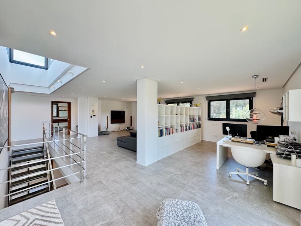 4 bedroom Villa for sale in Javea / Xabia with pool garage - € 1,675,000 (Ref: 9685248)