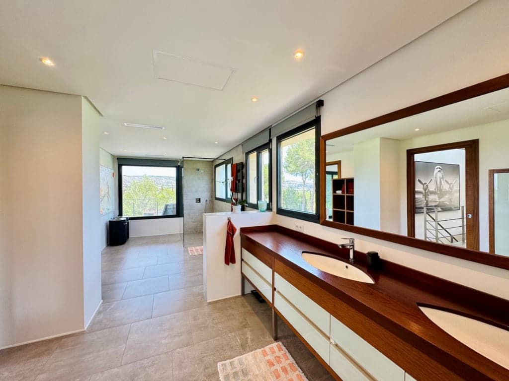 4 bedroom Villa for sale in Javea / Xabia with pool garage - € 1,675,000 (Ref: 9685248)