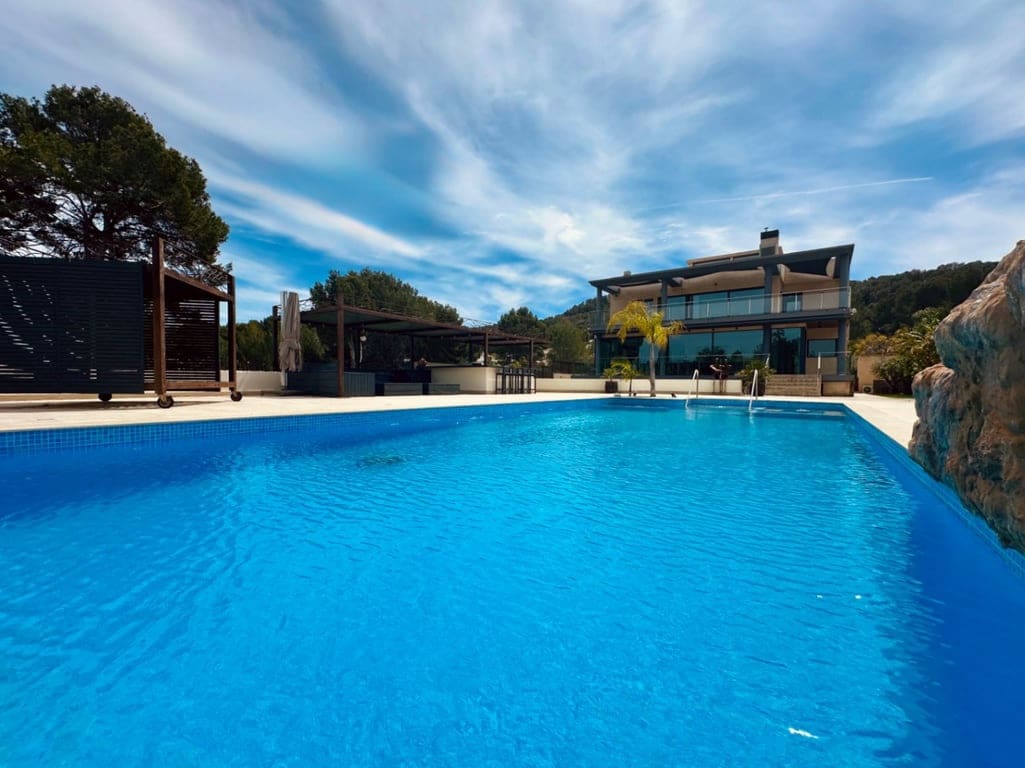 4 bedroom Villa for sale in Javea / Xabia with pool garage - € 1,675,000 (Ref: 9685248)