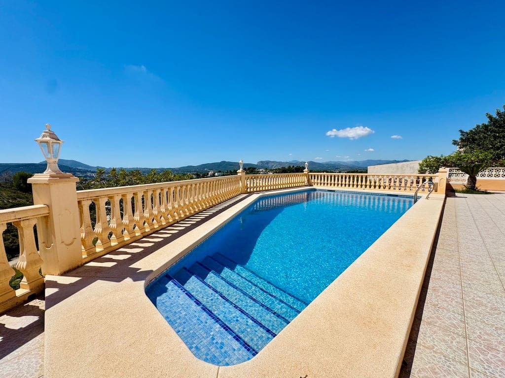 3 soveværelse Villa til salg i Javea / Xabia med swimmingpool garage - € 750.000 (Ref: 9782354)