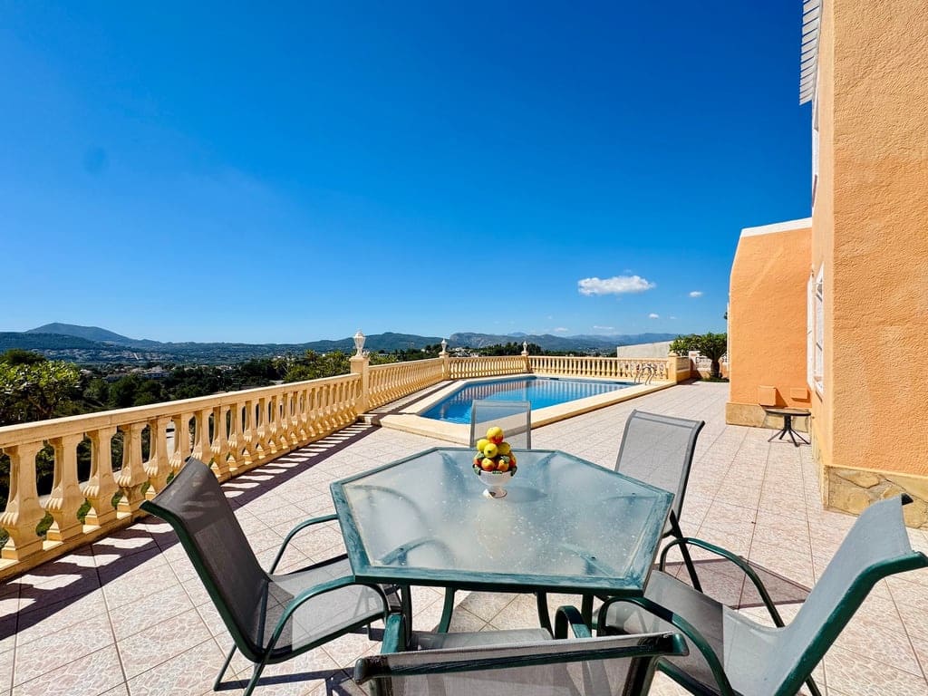 3 soveværelse Villa til salg i Javea / Xabia med swimmingpool garage - € 750.000 (Ref: 9782354)